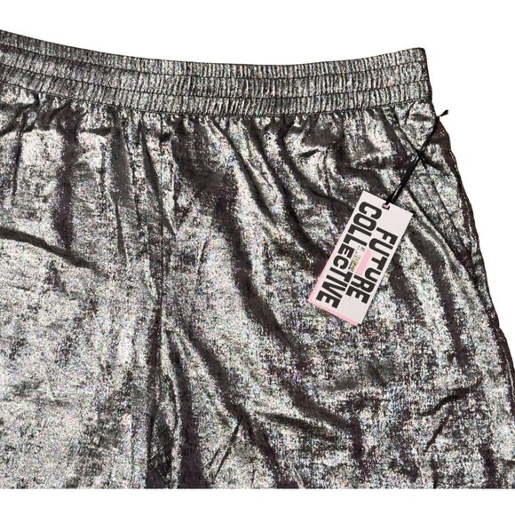 Future Collective Alani Noelle Silver Metallic Shorts XXL Athletic Wear - Picture 2 of 6